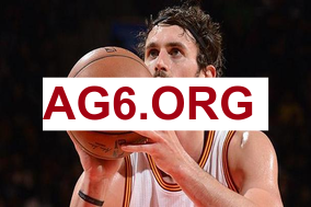 电讯报：由于瓜帅仍可能离任，曼市双雄今夏可能竞争同一个主教练